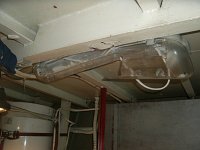 TL-lamp boven accubak